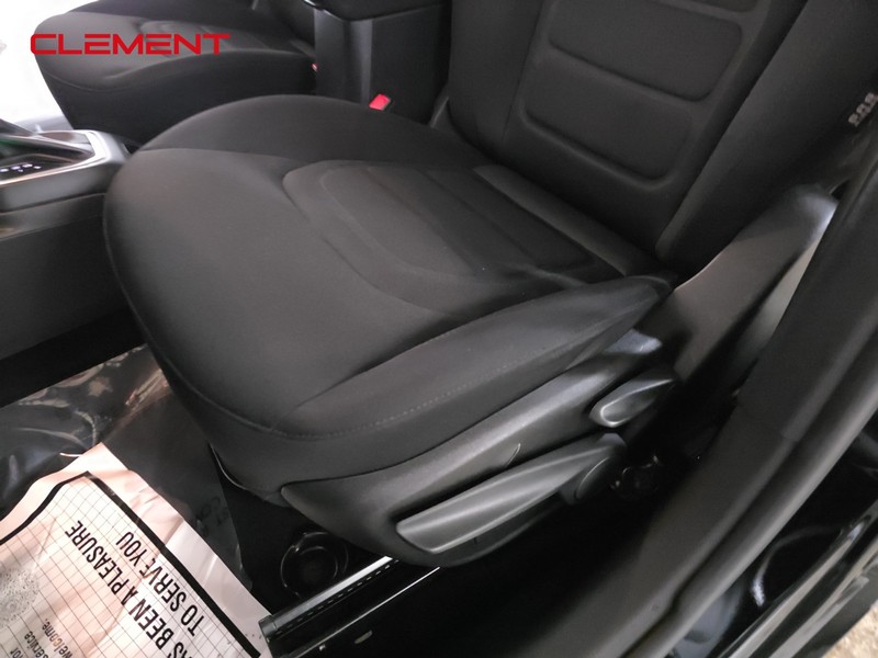 Jeep Renegade Vehicle Image 21