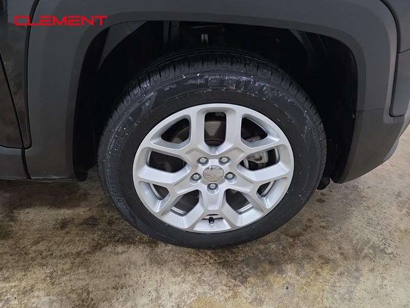 Jeep Renegade Vehicle Image 29