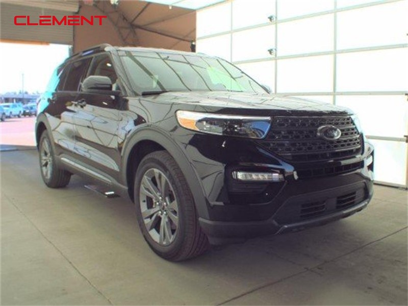 Ford Explorer Vehicle Image 02