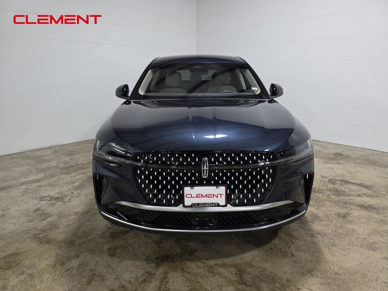 Lincoln Nautilus Vehicle Image 02