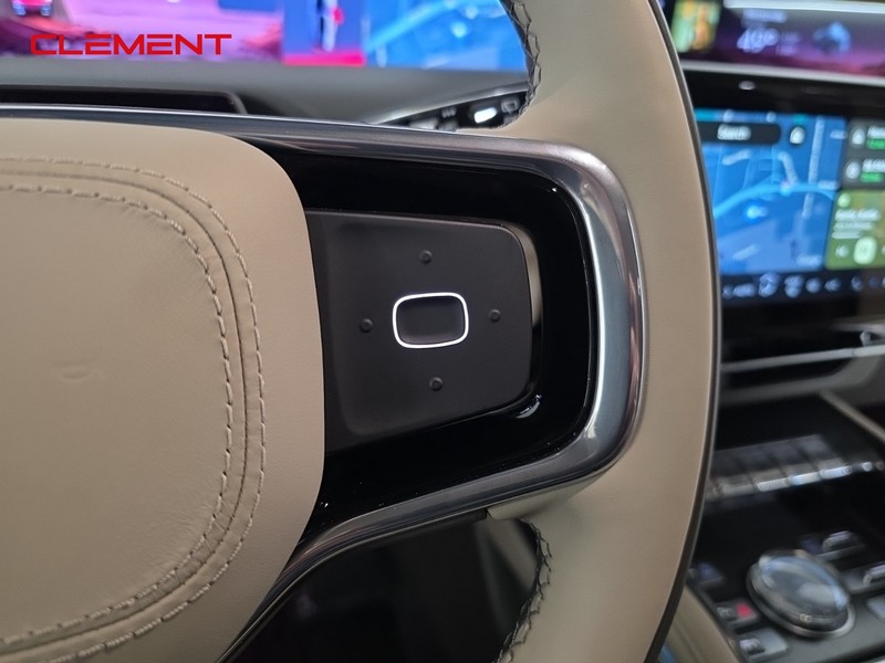 Lincoln Nautilus Vehicle Image 15