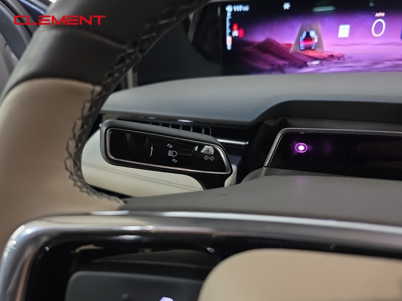 Lincoln Nautilus Vehicle Image 16