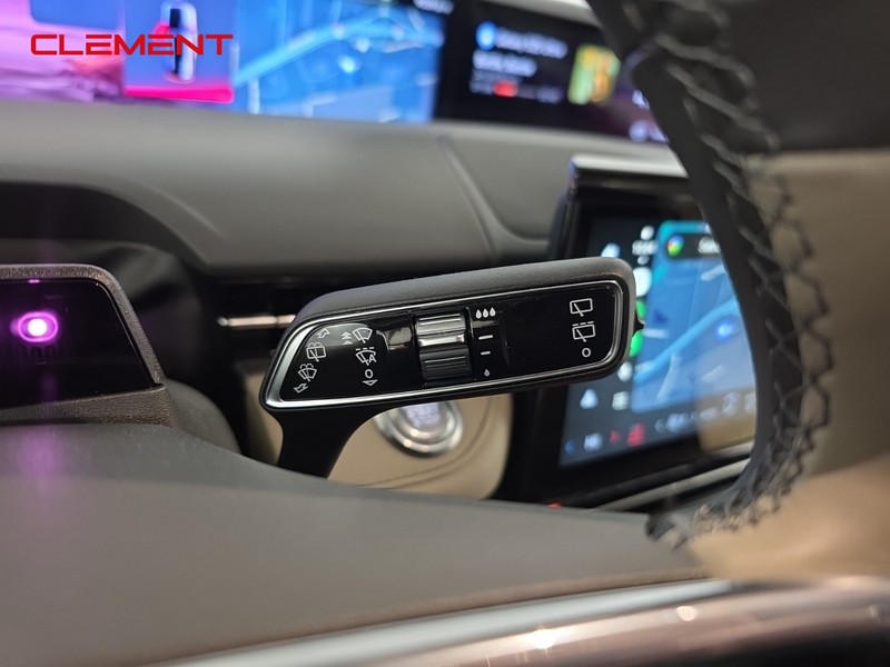 Lincoln Nautilus Vehicle Image 17