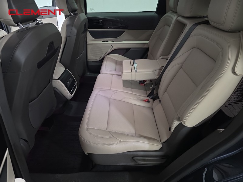 Lincoln Nautilus Vehicle Image 30