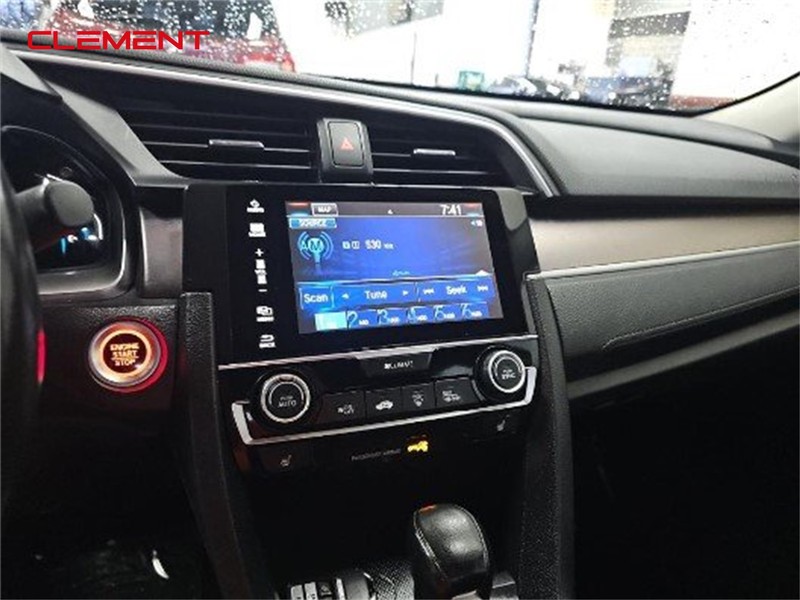 Honda Civic Sedan Vehicle Full-screen Gallery Image 4