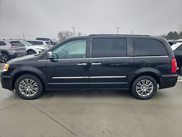 Chrysler Town & Country Touring-L - O'Fallon MO
