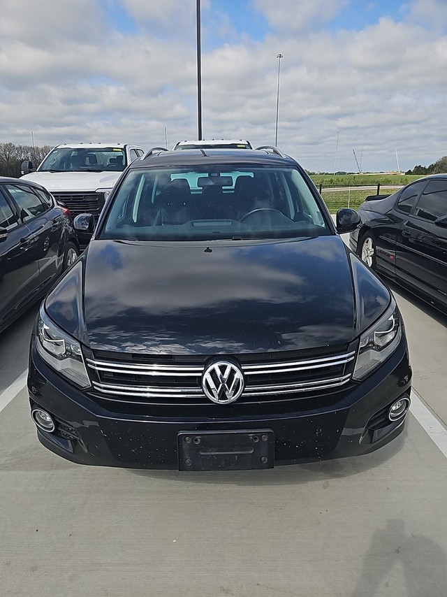 O'Fallon MO 2017 Volkswagen Tiguan more details - volkswagen tiguan