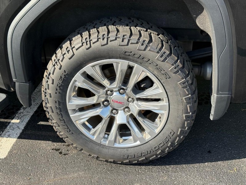 GMC Sierra 1500 Vehicle Full-screen Gallery Image 4