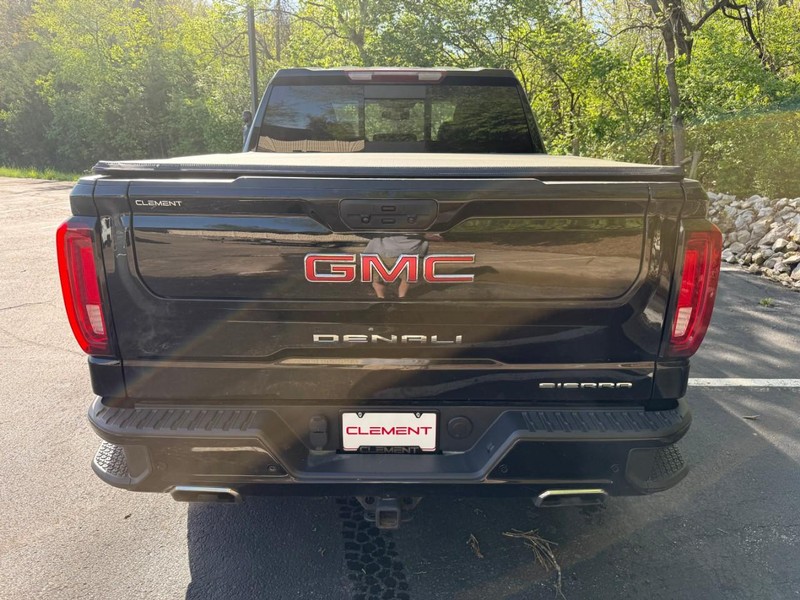 GMC Sierra 1500 Vehicle Full-screen Gallery Image 6