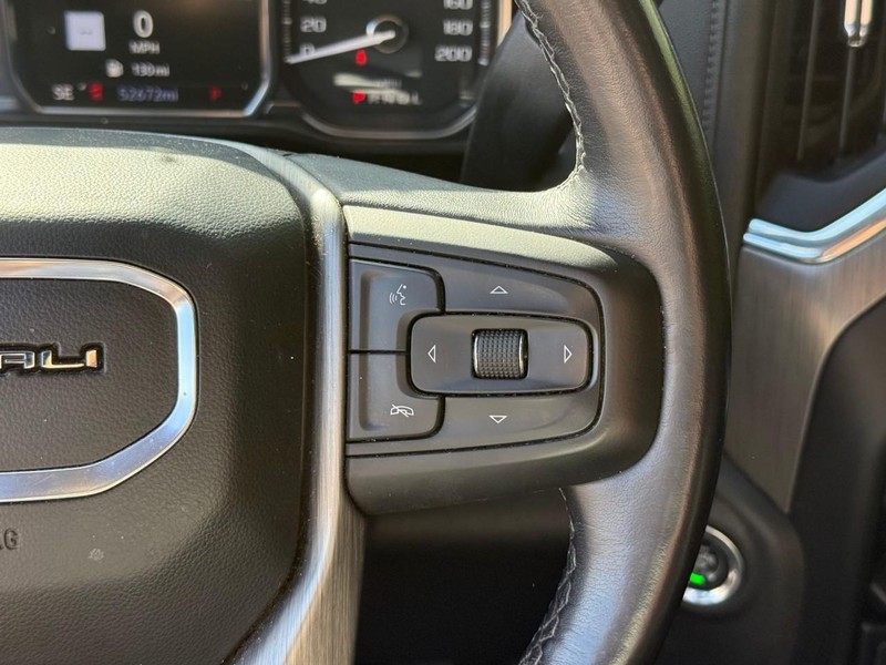 GMC Sierra 1500 Vehicle Full-screen Gallery Image 22