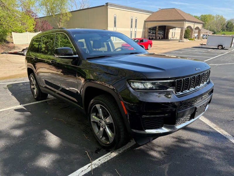 Jeep Grand Cherokee L Vehicle Full-screen Gallery Image 9