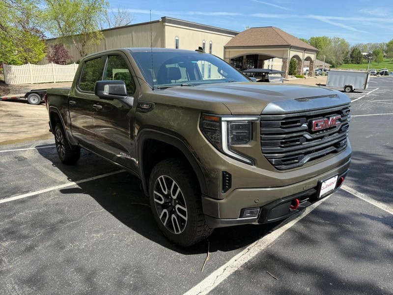 GMC Sierra 1500 Vehicle Full-screen Gallery Image 9