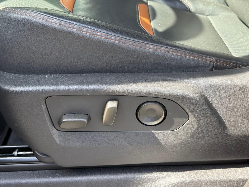 GMC Sierra 1500 Vehicle Full-screen Gallery Image 20