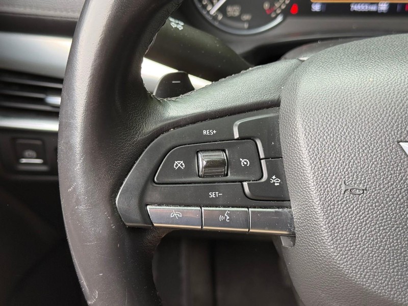 Cadillac XT4 Vehicle Full-screen Gallery Image 21