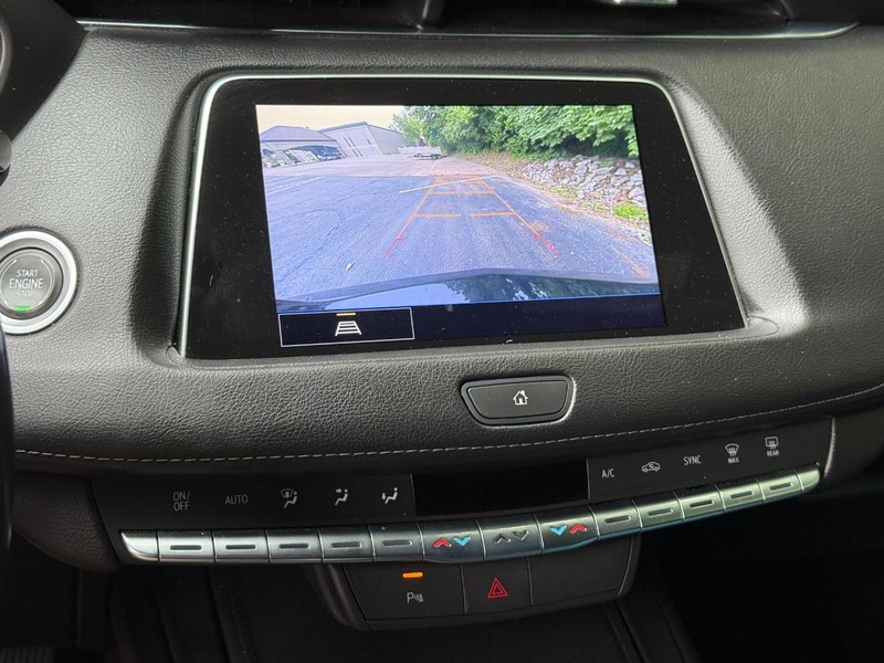Cadillac XT4 Vehicle Full-screen Gallery Image 25