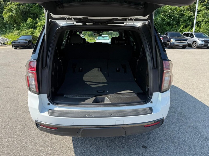 Chevrolet Tahoe Vehicle Full-screen Gallery Image 5