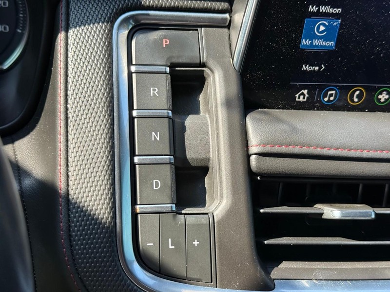 Chevrolet Tahoe Vehicle Full-screen Gallery Image 20