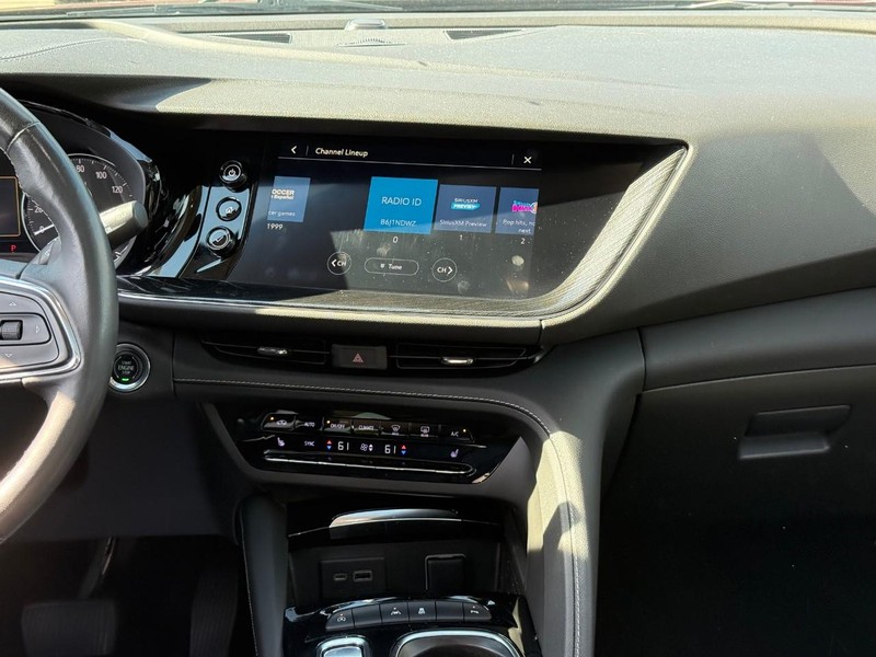 Buick Envision Vehicle Full-screen Gallery Image 14