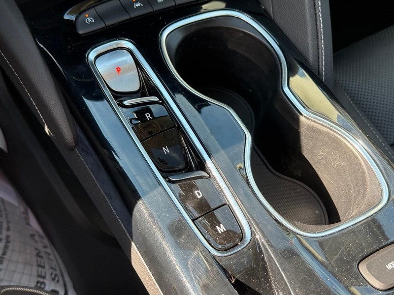 Buick Envision Vehicle Full-screen Gallery Image 20