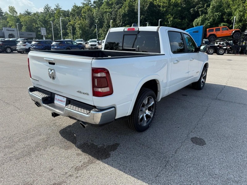 Ram 1500 Vehicle Full-screen Gallery Image 6