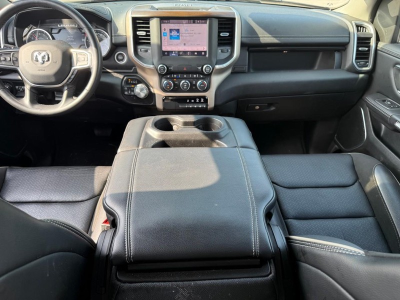 Ram 1500 Vehicle Full-screen Gallery Image 11