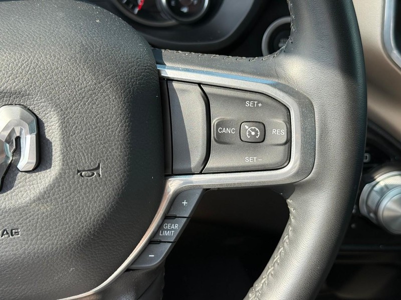Ram 1500 Vehicle Full-screen Gallery Image 20