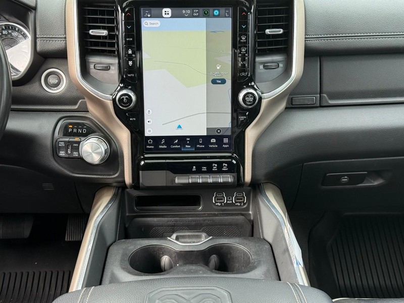 Ram 1500 Vehicle Full-screen Gallery Image 14