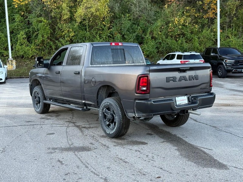 Ram 3500 Vehicle Image 04