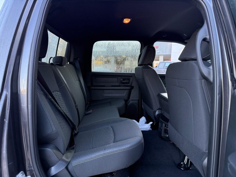 Ram 3500 Vehicle Image 07