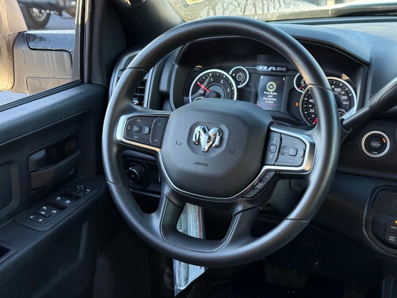 Ram 5500 Chassis Cab Vehicle Image 09