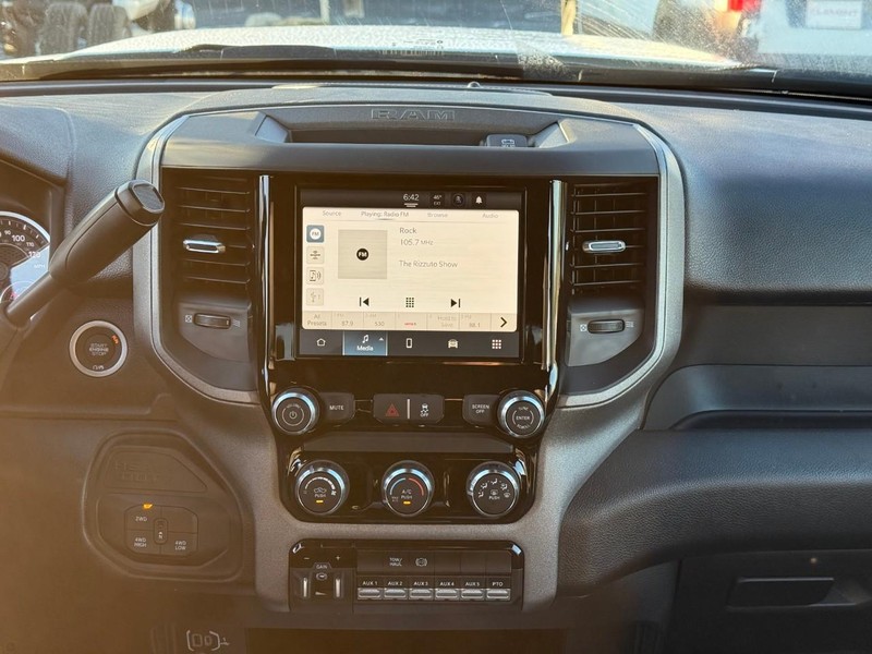 Ram 5500 Chassis Cab Vehicle Image 11