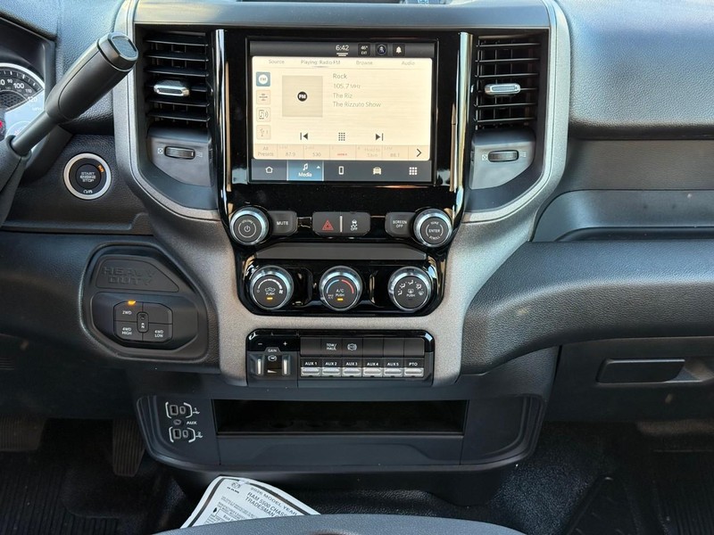 Ram 5500 Chassis Cab Vehicle Image 12