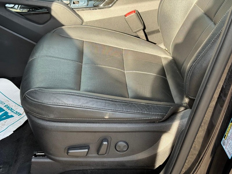 Kia Telluride Vehicle Full-screen Gallery Image 18
