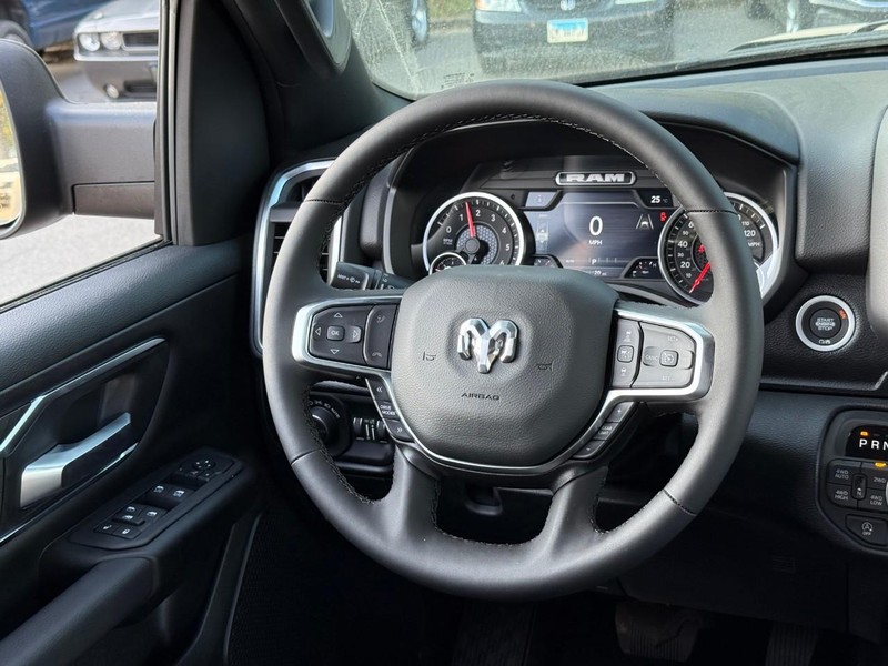 Ram 1500 Vehicle Image 09