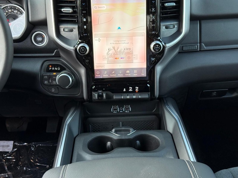 Ram 1500 Vehicle Image 12