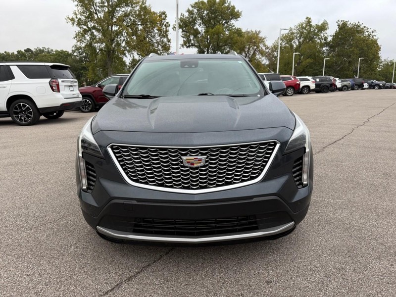 Cadillac XT4 Vehicle Full-screen Gallery Image 10