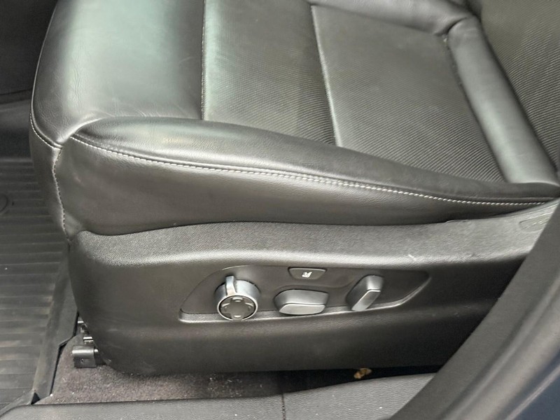 Cadillac XT4 Vehicle Full-screen Gallery Image 19