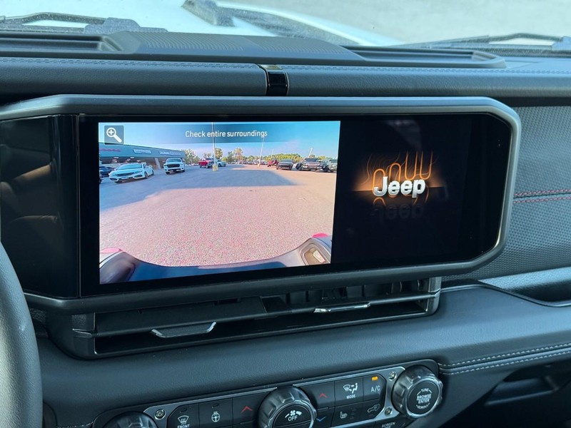 Jeep Gladiator Vehicle Image 20