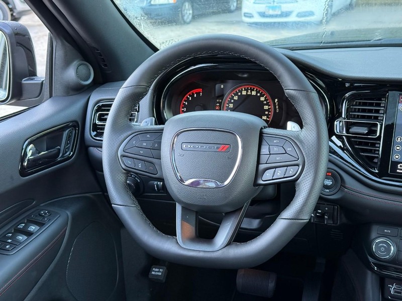 Dodge Durango Vehicle Full-screen Gallery Image 9