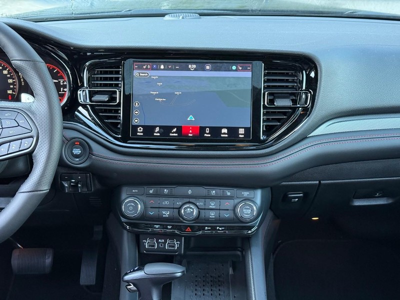 Dodge Durango Vehicle Full-screen Gallery Image 10