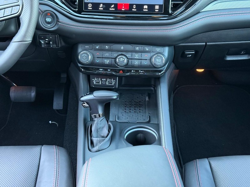 Dodge Durango Vehicle Full-screen Gallery Image 11