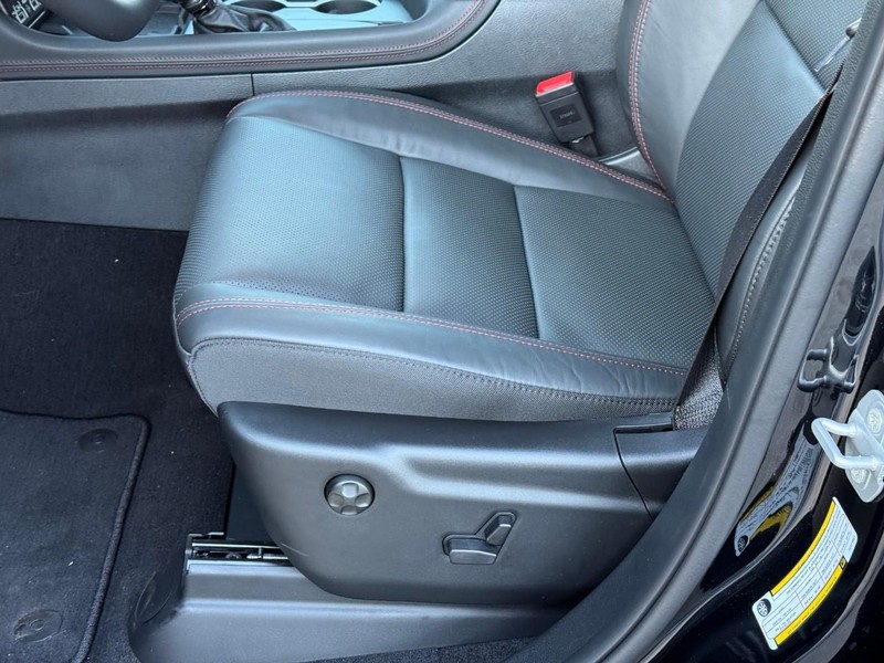 Dodge Durango Vehicle Full-screen Gallery Image 14