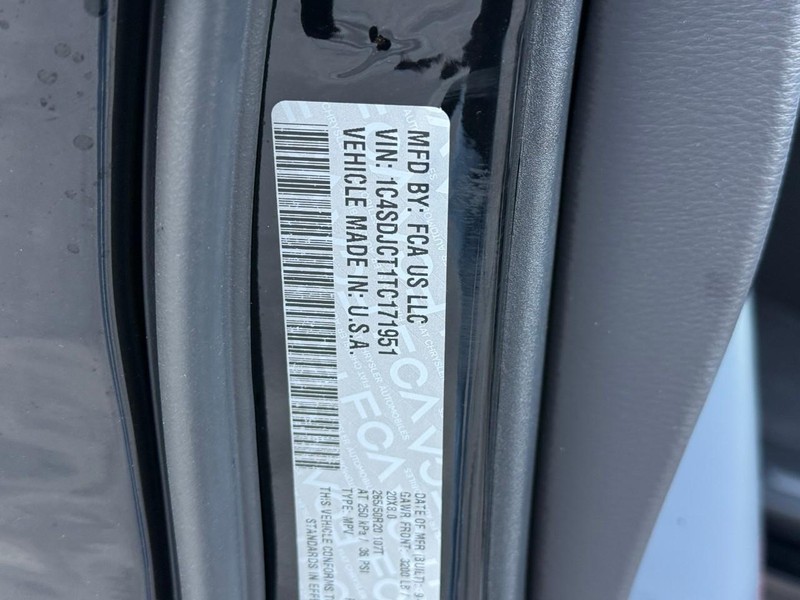 Dodge Durango Vehicle Full-screen Gallery Image 22