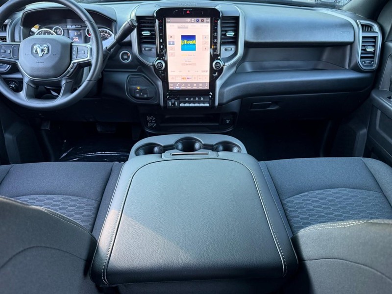 Ram 2500 Vehicle Image 08