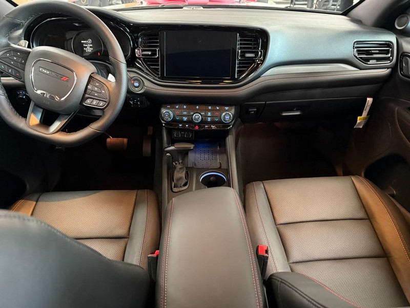Dodge Durango Vehicle Full-screen Gallery Image 6