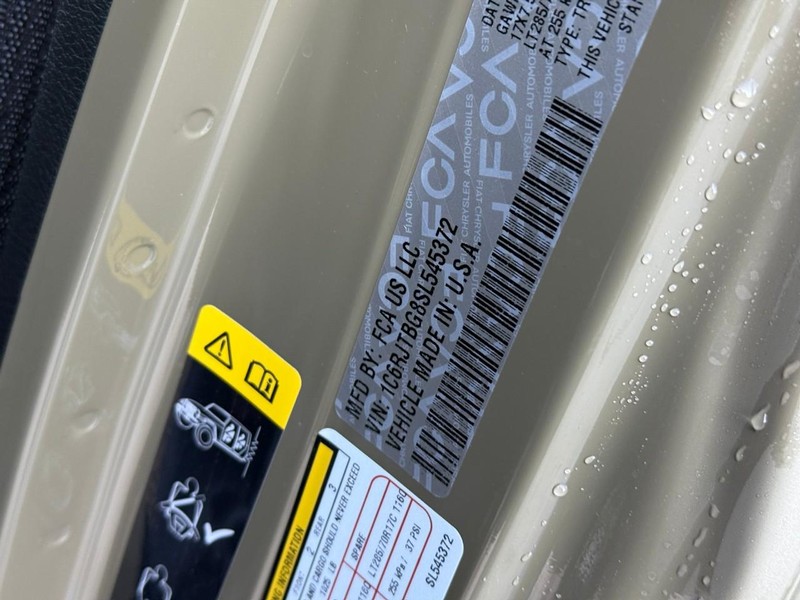 Jeep Gladiator Vehicle Full-screen Gallery Image 17