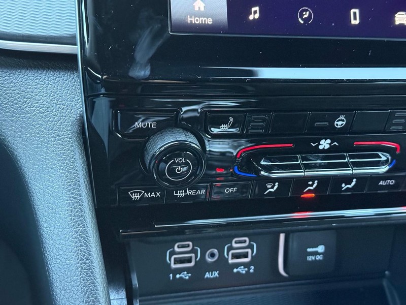 Jeep Grand Cherokee L Vehicle Image 20