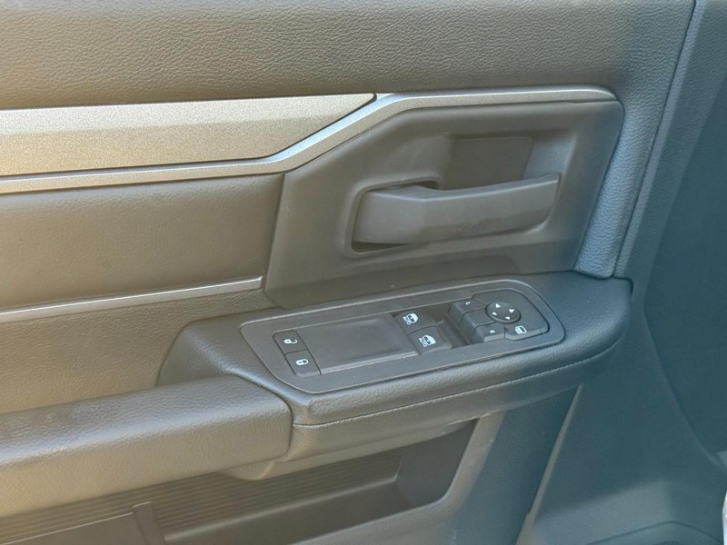 Ram 5500 Chassis Cab Vehicle Image 09