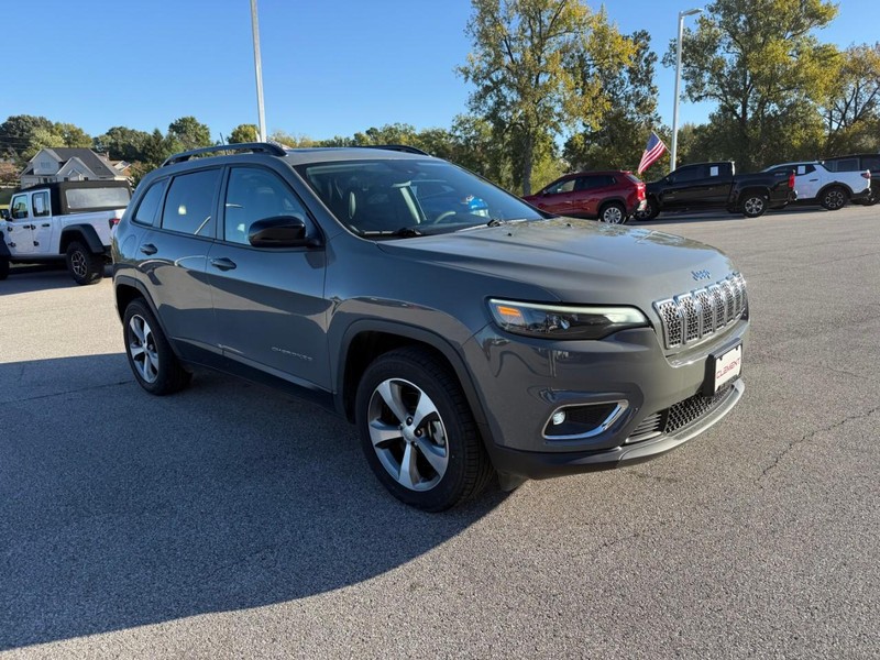 Jeep Cherokee Vehicle Image 12