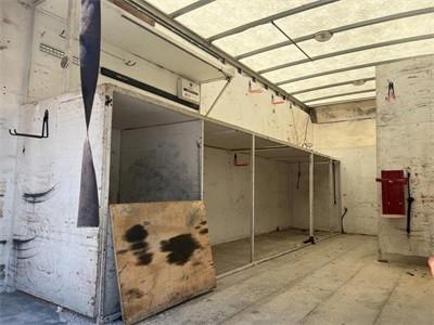 Ford Super Duty F-650 Pro Loader Vehicle Full-screen Gallery Image 10